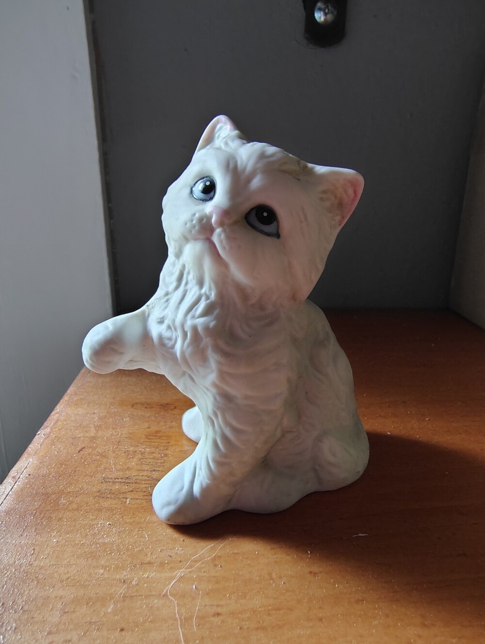 Vintage Homco White Persian Cat Small Porcelain Kitten Figurine